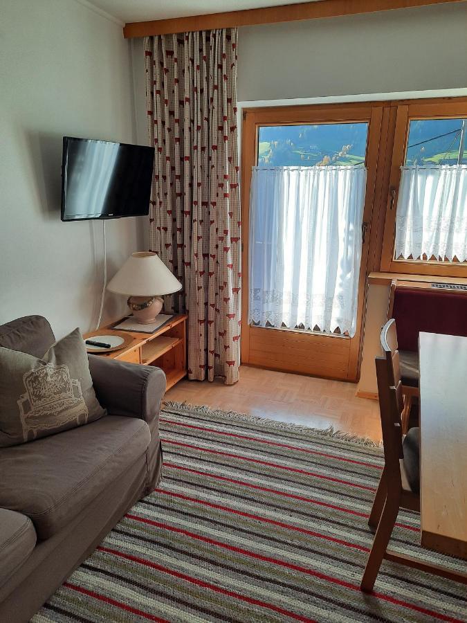 Hotel Haus Gmahblick Ferienwonungen Alpbach Exterior foto