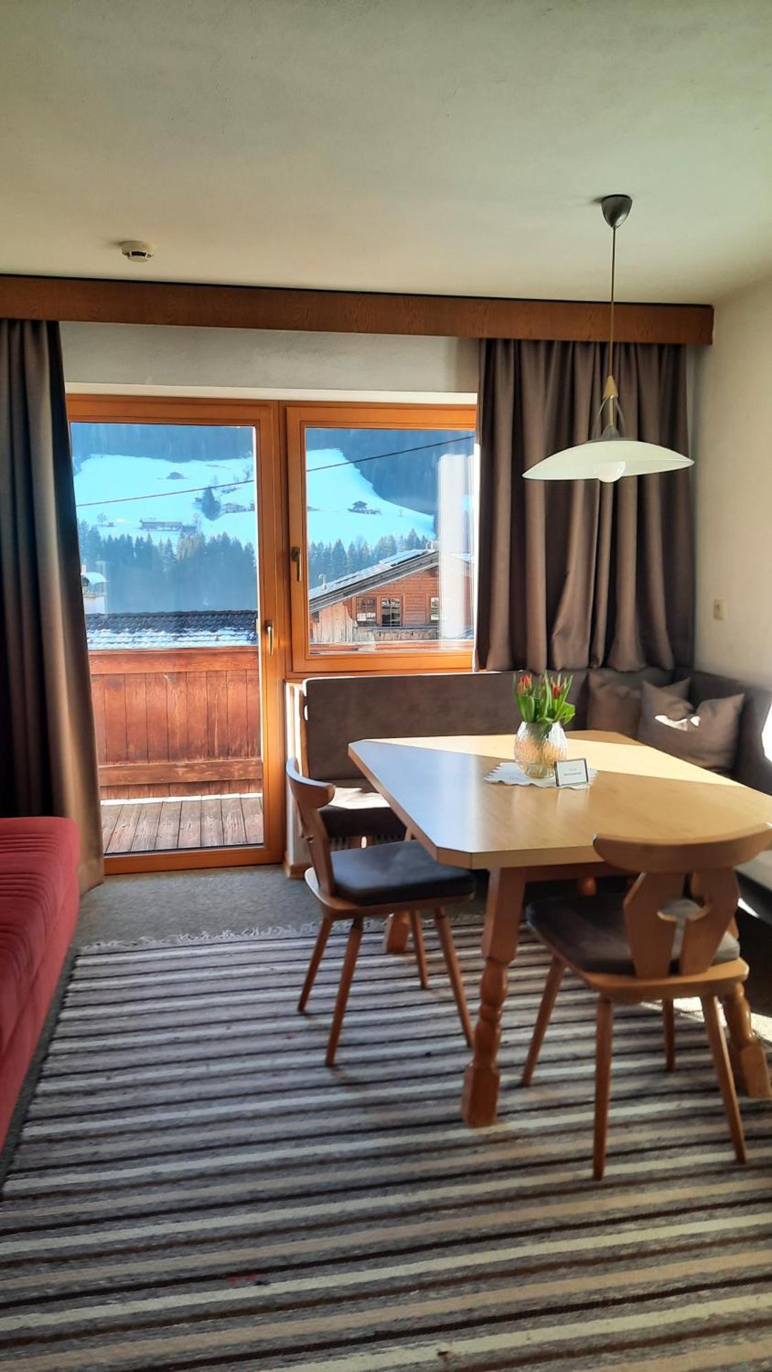 Hotel Haus Gmahblick Ferienwonungen Alpbach Exterior foto