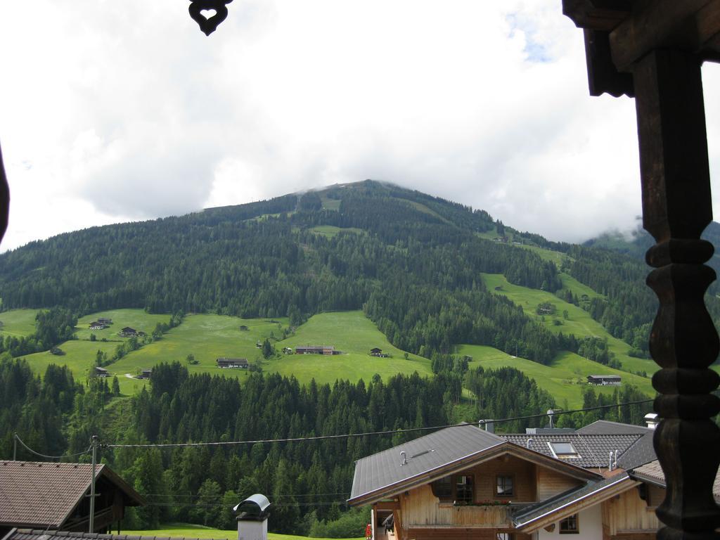 Hotel Haus Gmahblick Ferienwonungen Alpbach Exterior foto