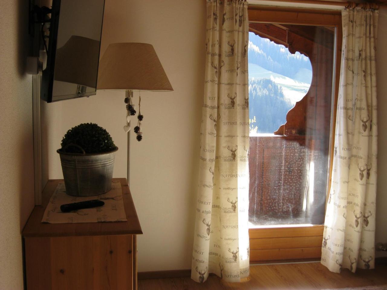 Hotel Haus Gmahblick Ferienwonungen Alpbach Exterior foto